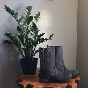 Sorel Gray Leather Boots